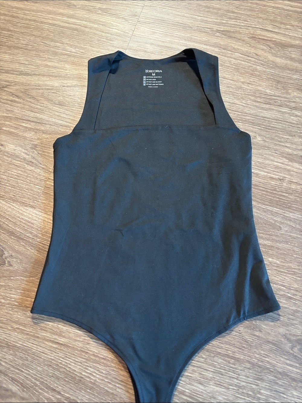 ReoRia women’s Black Square-Neck Stretch Bodysuit medium